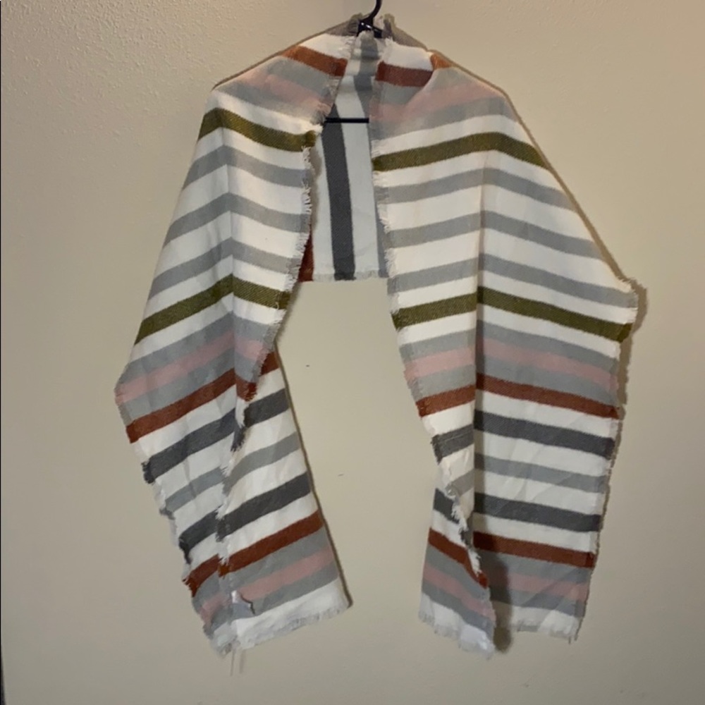 Francesca’s scarf